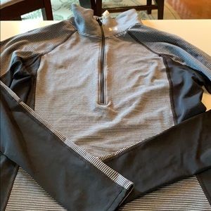 Women under armour cold gear pull over